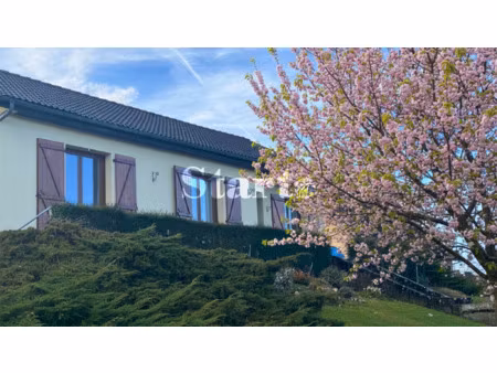 agréable maison avec vue dégagée