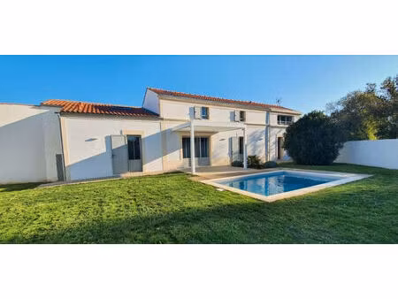 vente maison 6 pièces 162 m² saint-laurent-de-la-prée (17450)