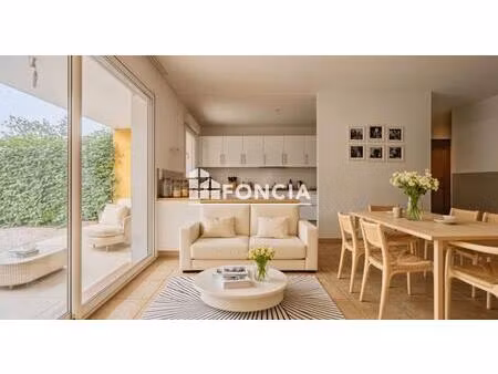 appartement de type 3 avec terrasse et parking