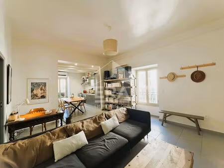 exclusivité marseille 1er place estienne d'orves - t2 bis 51m²