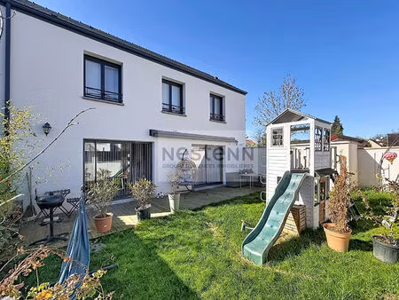 maison 118m² / 3 chambres / 376m² jardin comble aménagable