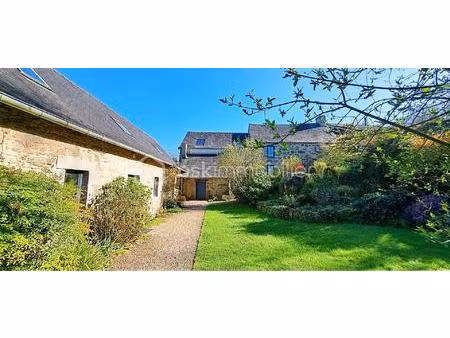 demeure de 200 m² à commana