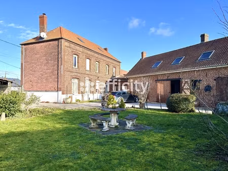 maison 6 pièces - 200 m²