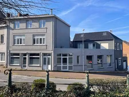 lumineux bureaux (195m2) à la gare de rhode