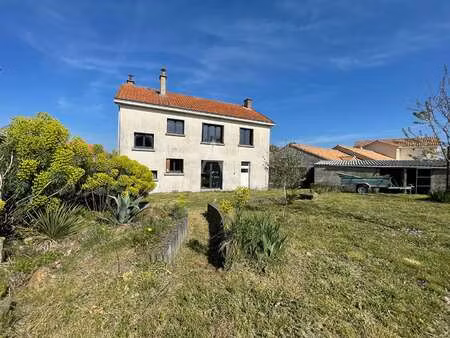 vente maison à saint-philbert-de-grand-lieu (44310) : à vendre / 126m² saint-philbert-de-g