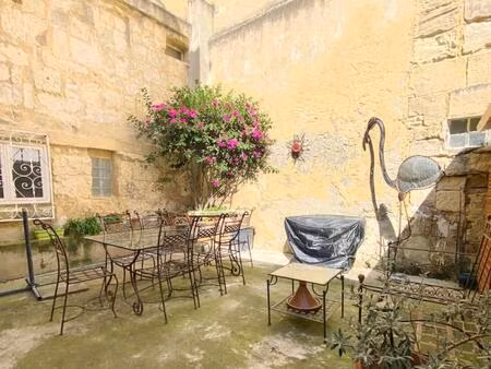 appartement 4 pièces 100 m2 avec cour et garage