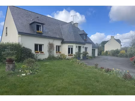 vente maison à châtelaudren-plouagat (22170) : à vendre / 329m² châtelaudren-plouagat