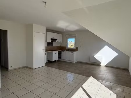 location appartement 3 pièces à moëlan-sur-mer (29350) : à louer 3 pièces / 55m² moëlan-su
