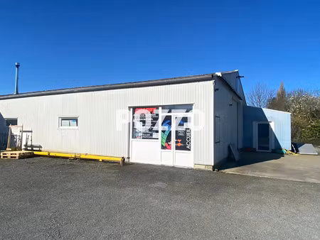 location bureaux et commerces à saint-pois (50670) : à louer / 200m² saint-pois