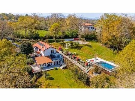 arcangues villa d'exception elegance authenticité et calme absolu