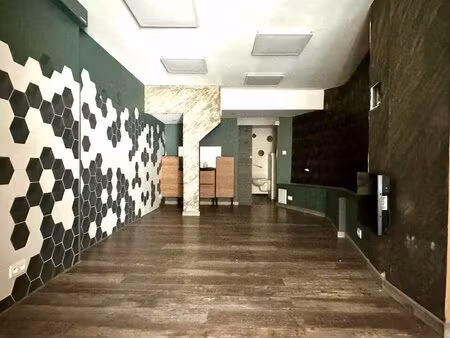 local commercial à louer