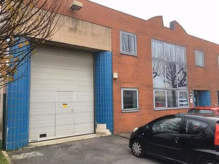 vente/location local d'activités moissy cramayel 300 m²