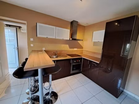 à louer maison 29 m² – 430 € |bicqueley