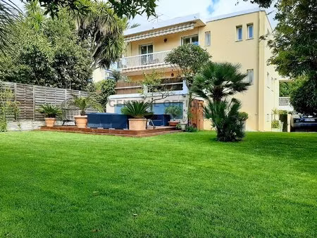 maison/appartement rénovée à antibes