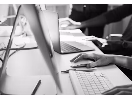 à louer bureau 150 m² – 1 667 € |laval