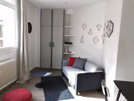 rue des villas joli t2 31m² - meuble