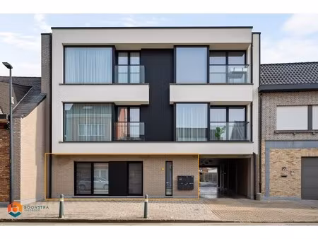 appartement te huur in koningshooikt met 2 slaapkamers