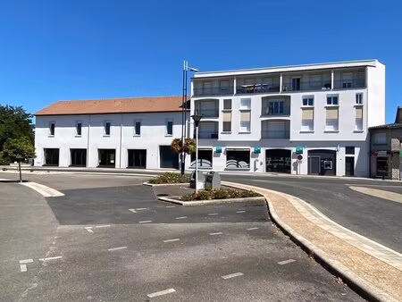 a vendre ensemble immobilier - secteur biars sur cere hyper centre