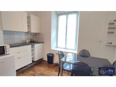 t2 meublé centre bourg de neuvic