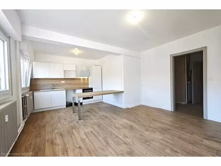 epinal t2 rénové lumineux proche commodités