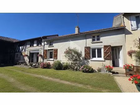 vente maison 4 pièces 110 m² à villecomtal-sur-arros (32730)  109 500 €