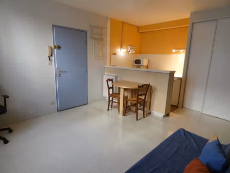 appartement deux pièces meublé