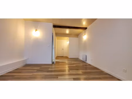 location appartement 1 pièce 27m² le vigan 30120
