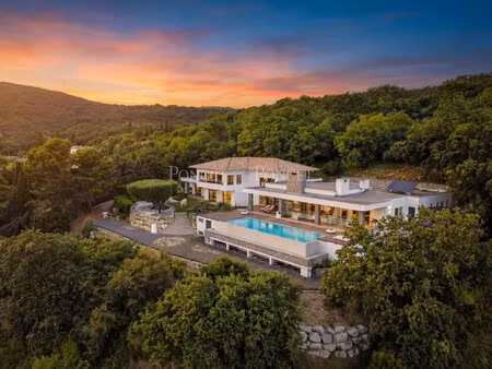 villa d’exception  chef-d’œuvre architectural avec vue totale with id 3486732837