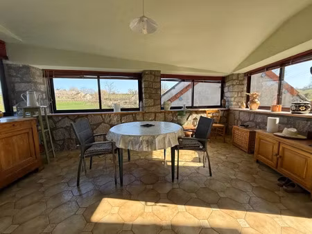 vente ferme 6 pièces 158 m² à saulieu (21210)  137 000 €