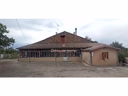 vente maison 8 pièces 280 m² à seyches (47350)  209 500 €