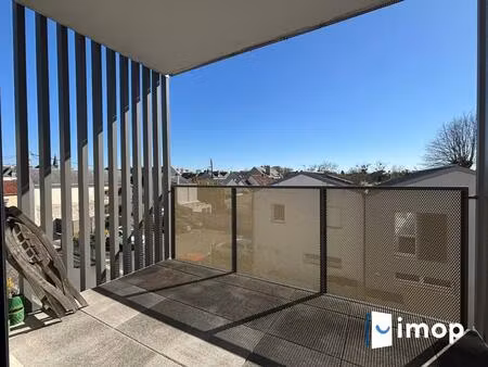 t4 en parfait état dpe c avec 2 places de parking