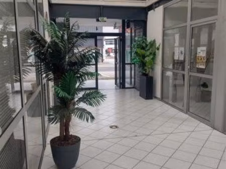 vente bureau 100 m² cabestany (66330)
