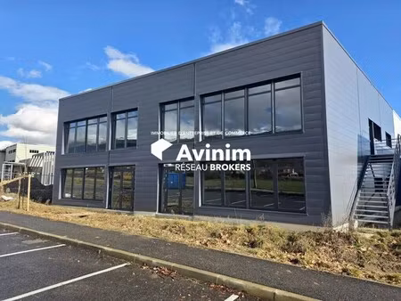 location commerce chevry 01170 227m²