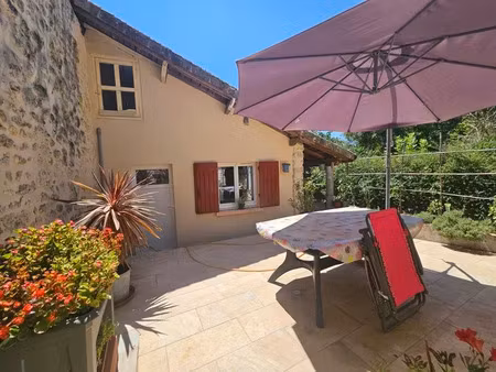 vente maison 5 pièces 85 m² montguyon (17270)