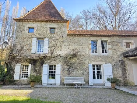 moulin de 402 m² à bazens