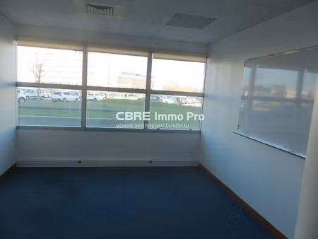 location local professionnel 22m²