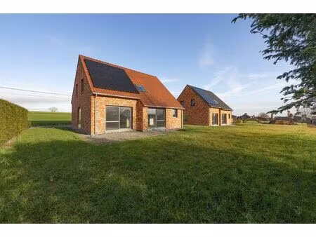 vrijstaande nieuwbouwwoning op topligging te aarsele