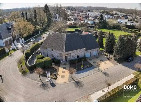 luxueus wonen met wellness en ruimte – unieke villa in kermt