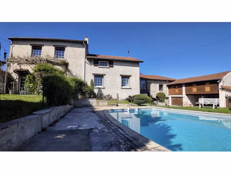 demeure de charme en pierre - propriété d'exception aux multiples possibilités