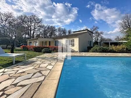 villa de luxe à vendre à bagnols-en-forêt : 690 000 € | 145m²