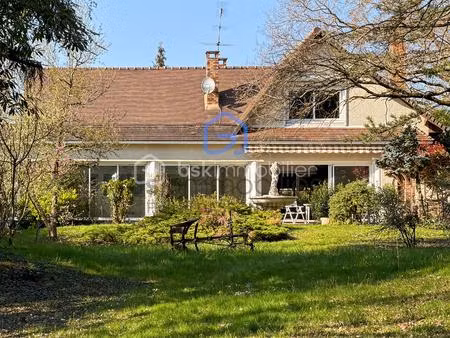 maison de 284 m² à etiolles