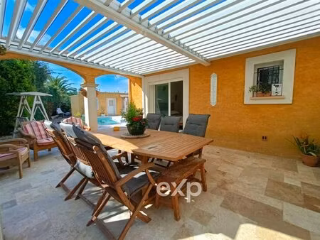 villa de standing  piscine chauffée et studio indépendant