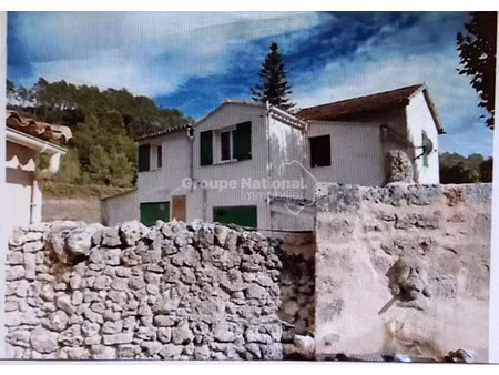 vente maison 4 pièces 70 m² à châteauvert (83670)  175 000 €