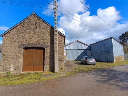 29530 plonevez du faou hangar 500 m² et dépendances avec parcelle boisée