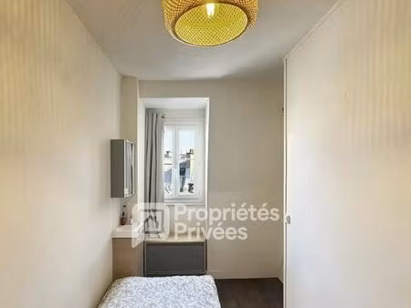 75008 paris - coup de coeur - chambre de bonne - 8.13 m2 - 20m3 - vue sacré-coeur