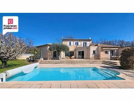 villa 5 pieces 143 m2 avec piscine   grand garage sur terrain plat de 1500 m2