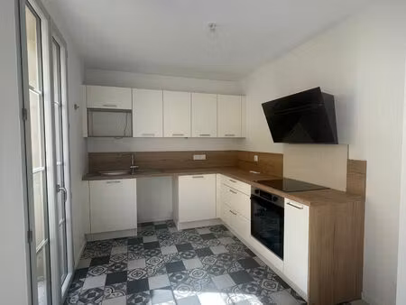 maison t4 de 94 m² à léognan avec jardin et garage