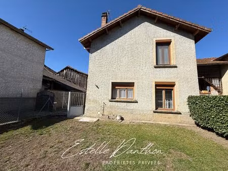 maison sillans avec combles aménageables et proche des commodités