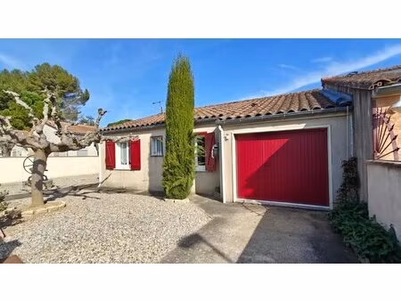 limoux - quartier calme - villa de plain-pied bien entretenue sur terrain clos de 351m2