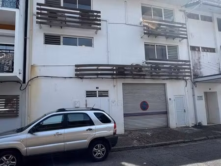 location local commercial cayenne 97300